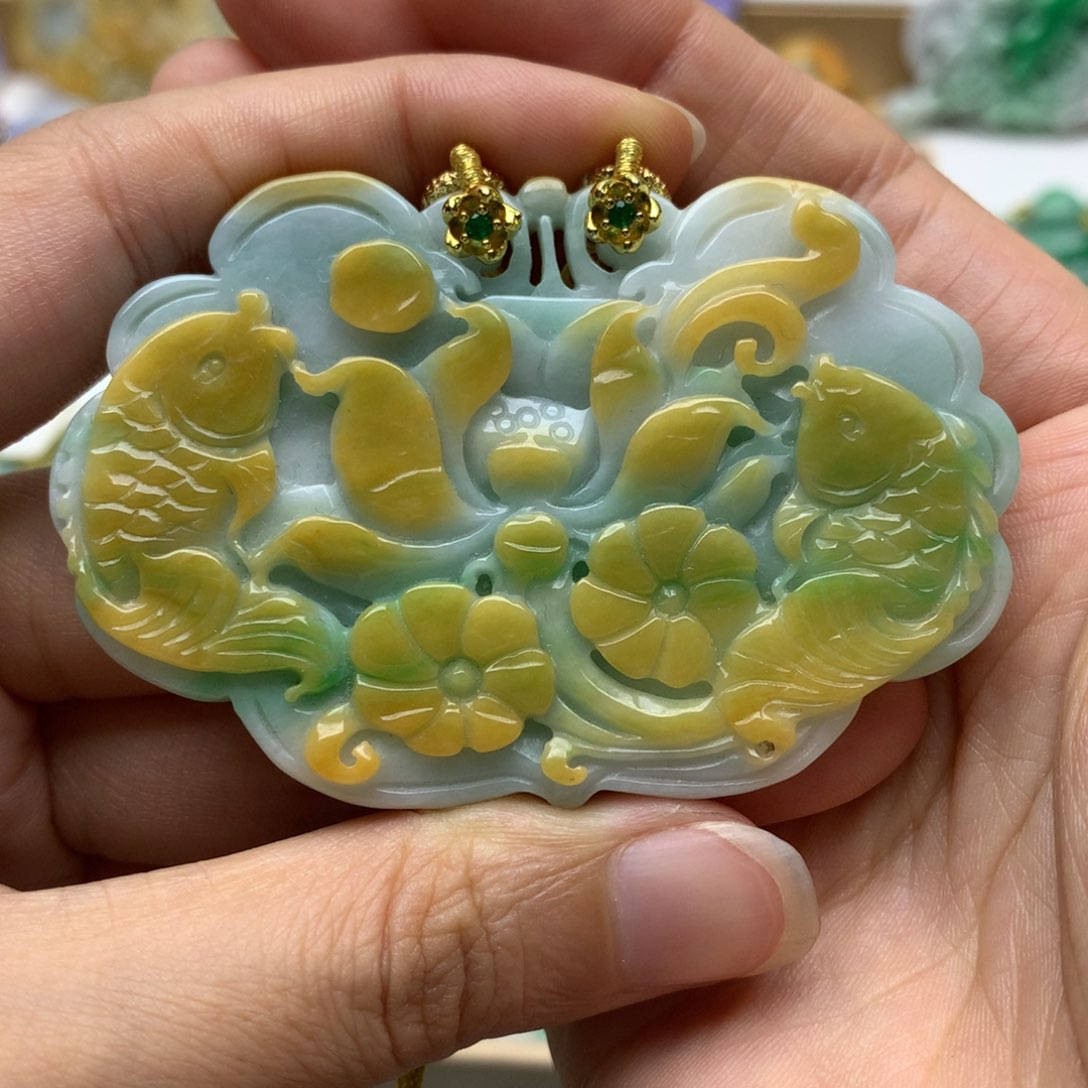 翡翠未镶嵌颈饰翡翠