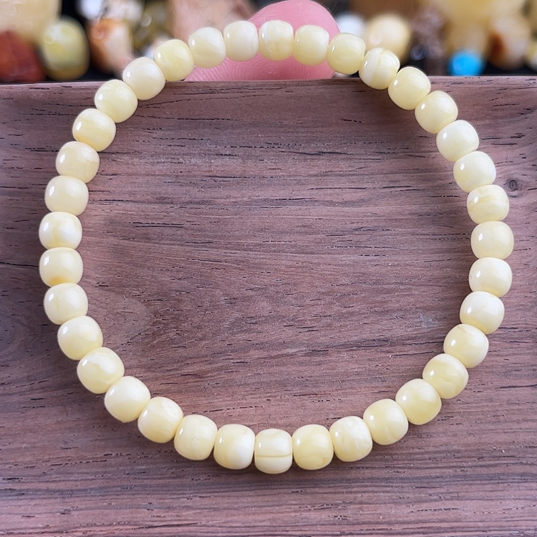 蜜蜡未镶嵌珠宝奇石