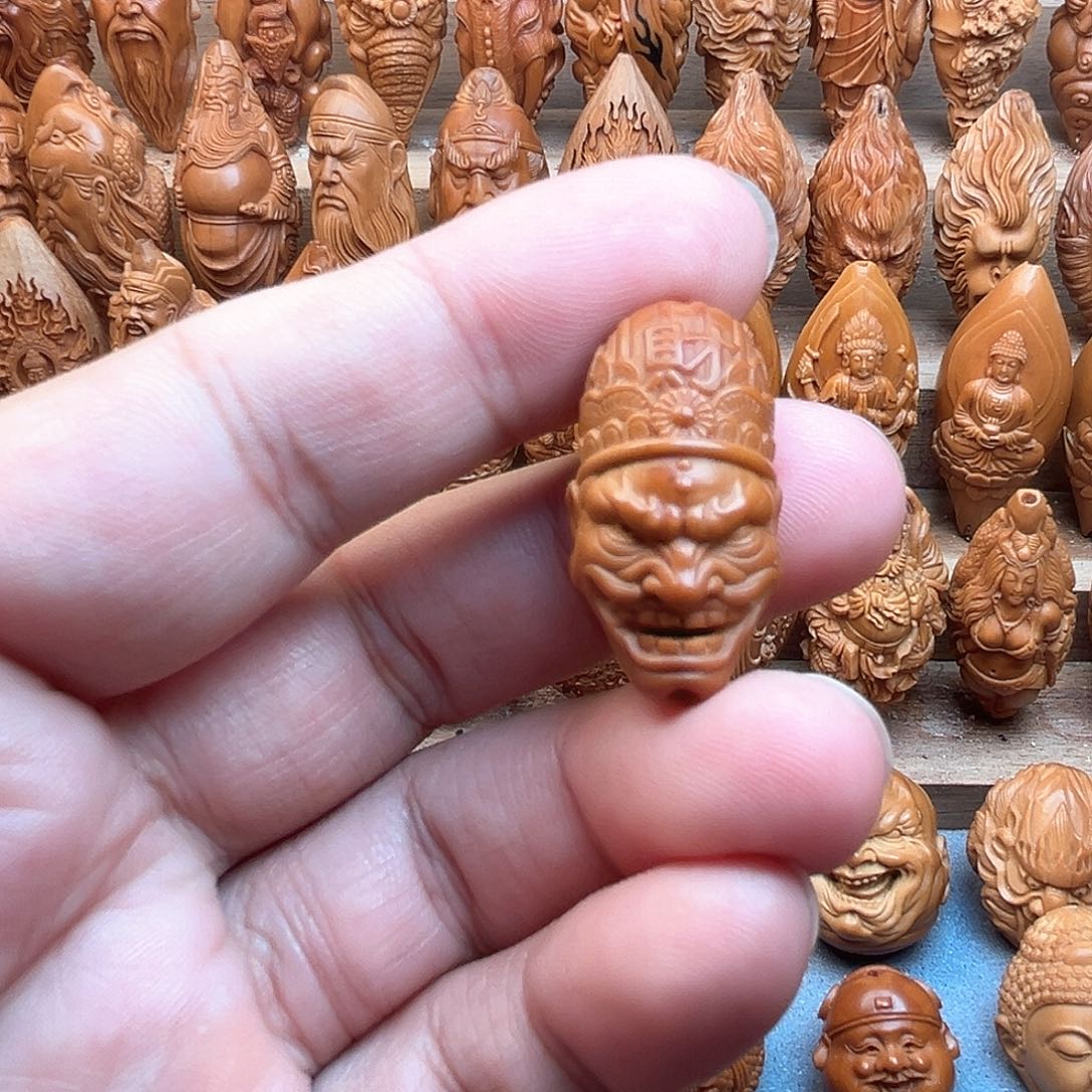 橄榄核吊坠17财神爷