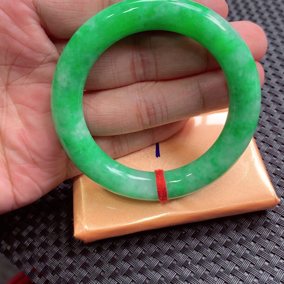 未镶嵌手镯翡翠翡翠