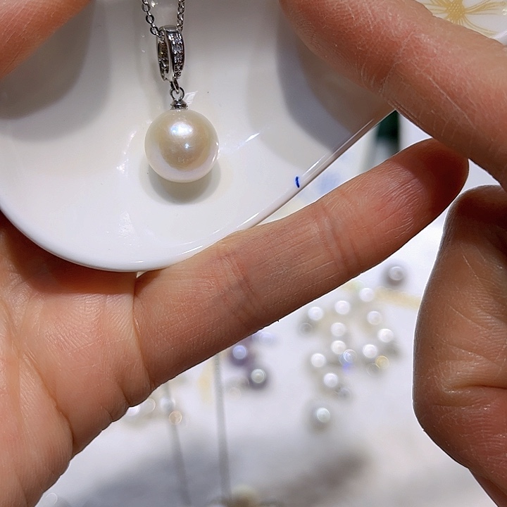 淡水珍珠白珠银色万能扣吊坠银S925镶嵌