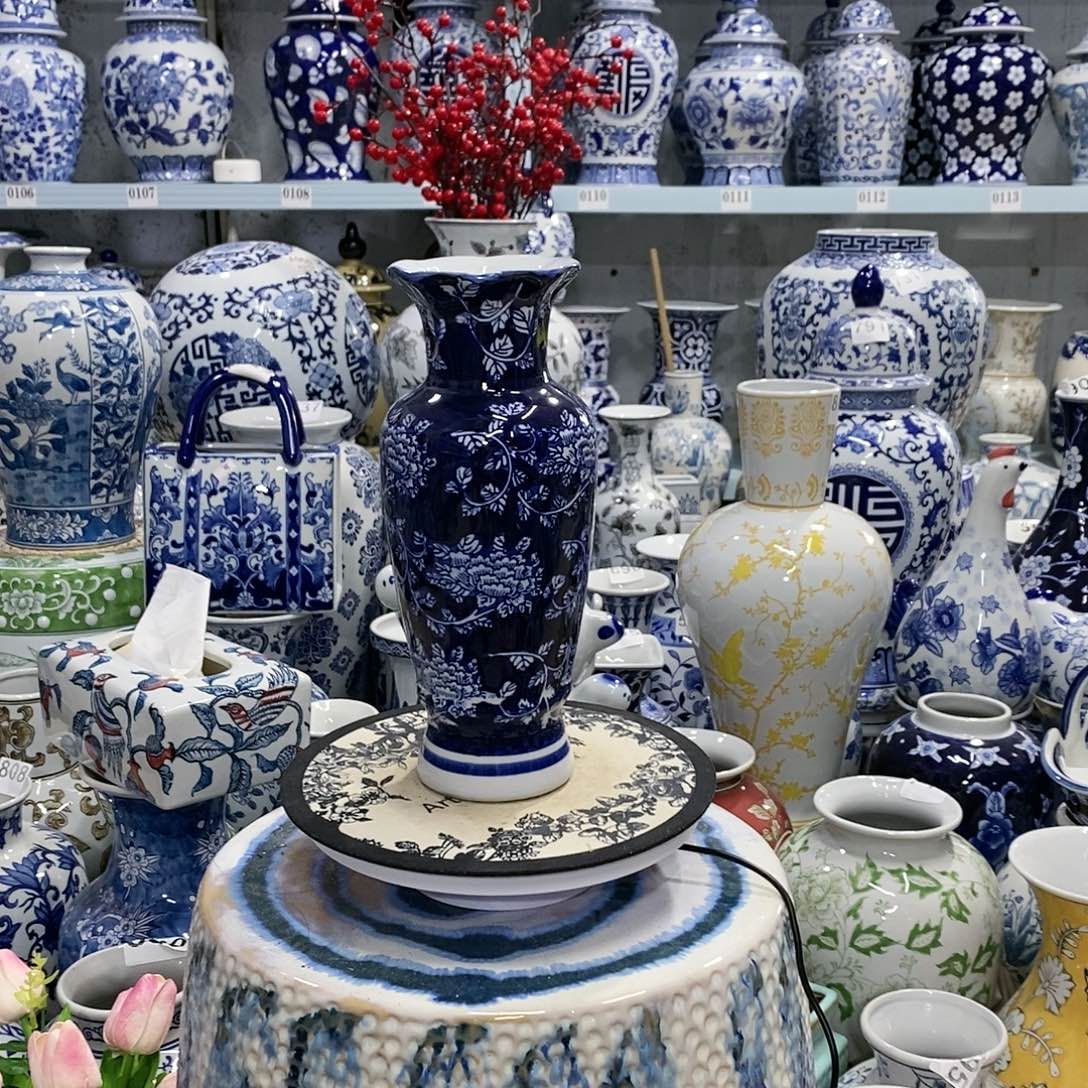 【闪购商品】摆件鱼尾瓶26.12…………………………