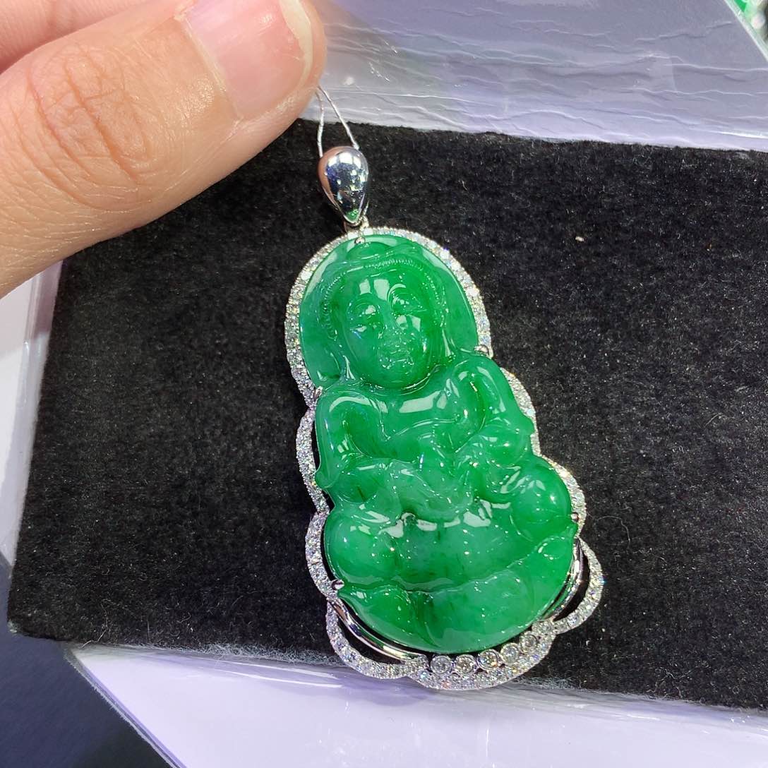 翡翠18K金镶嵌吊坠(赠链)