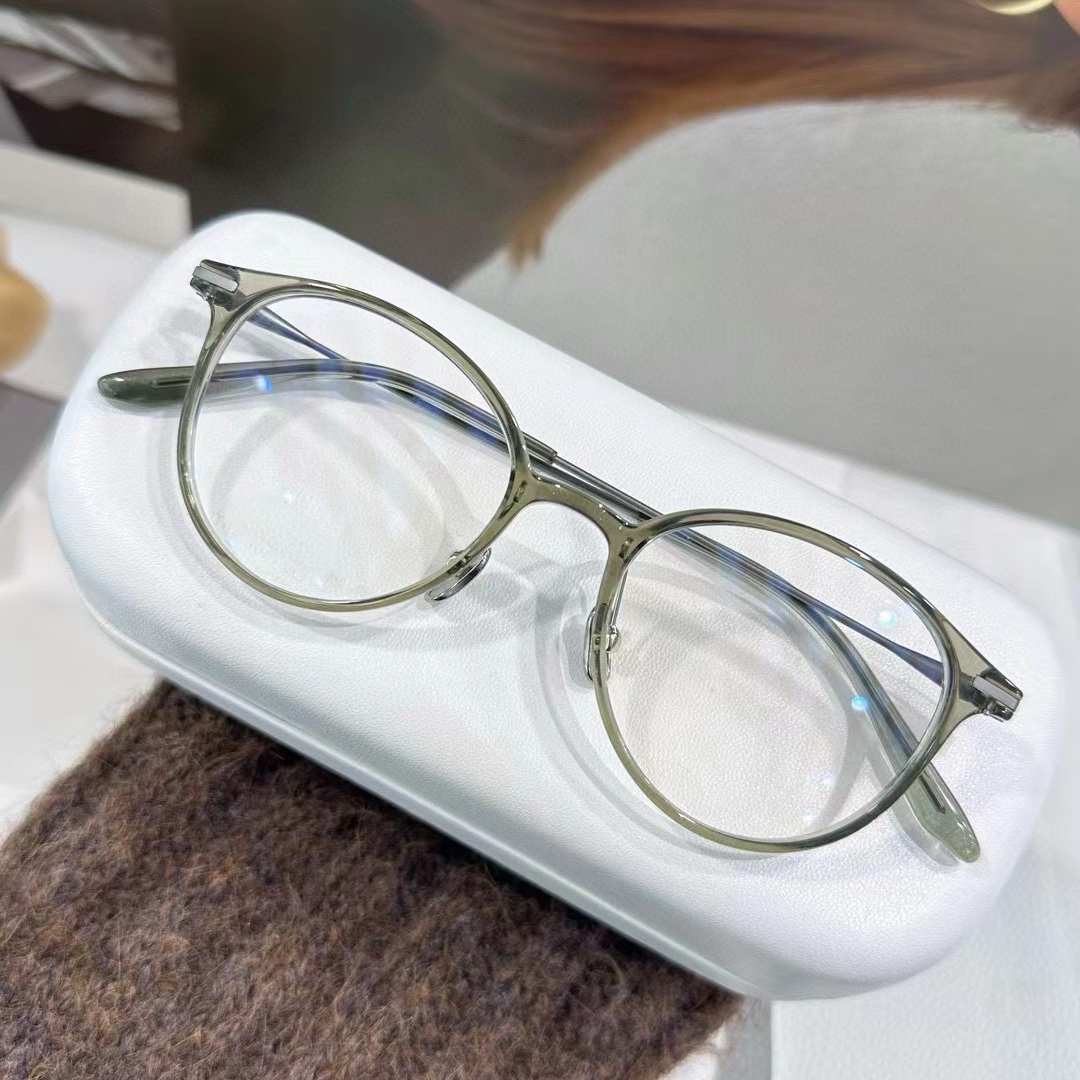 【定制款】韩系时尚钛材质眼镜 显白橄榄绿色 精致好看 男女同款～
