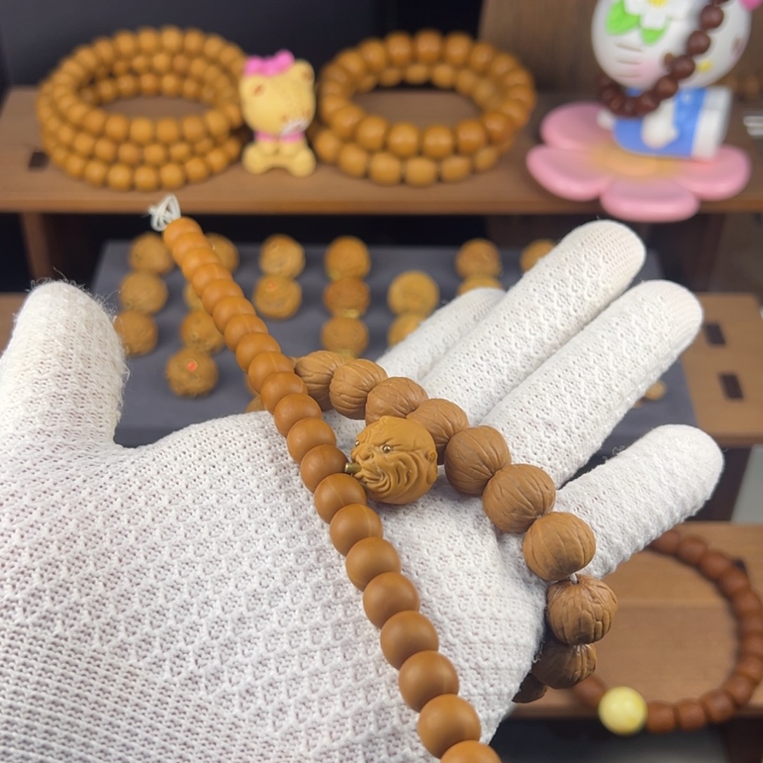 猴头核桃吊坠三件套