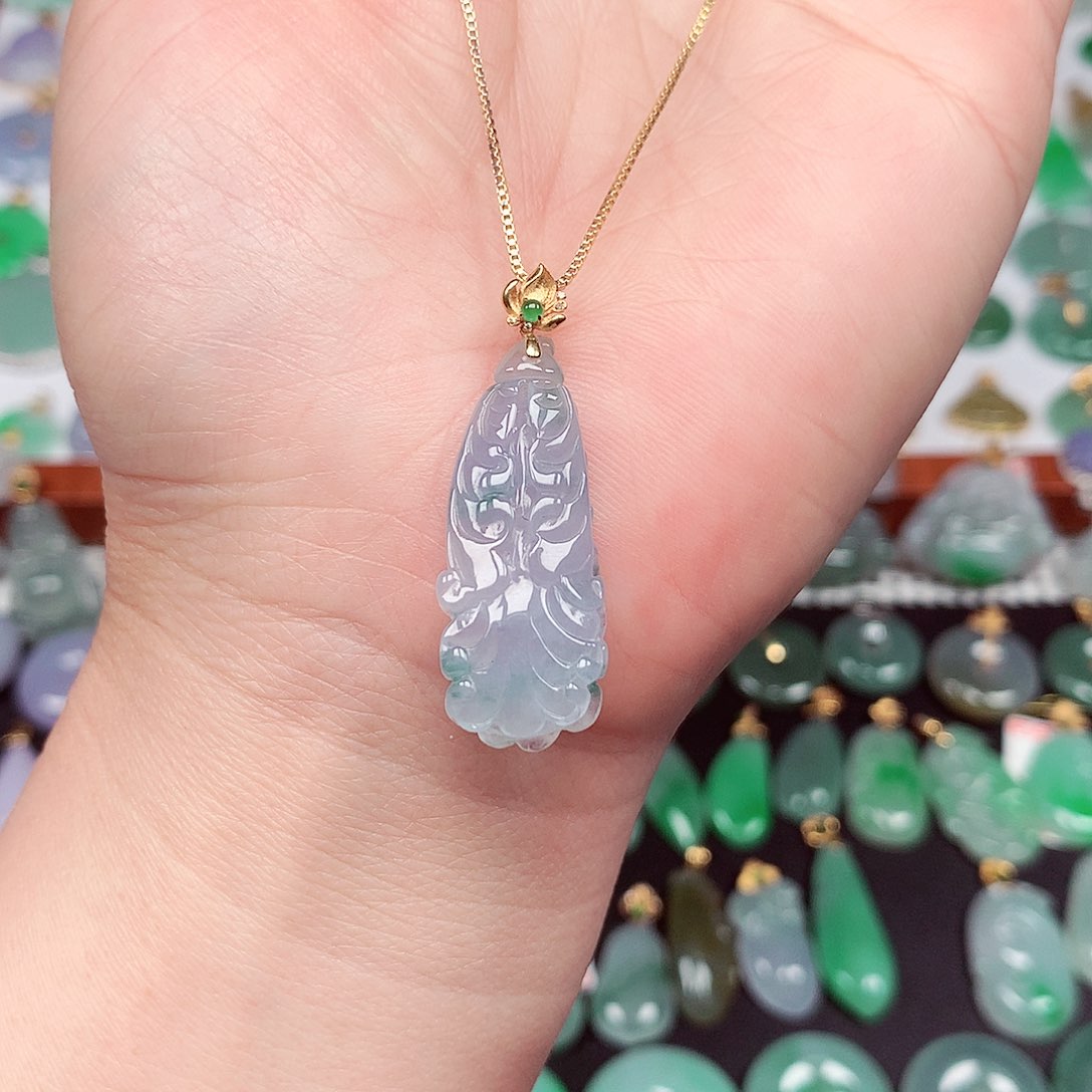 翡翠颈饰18K金镶嵌天然翡翠A货