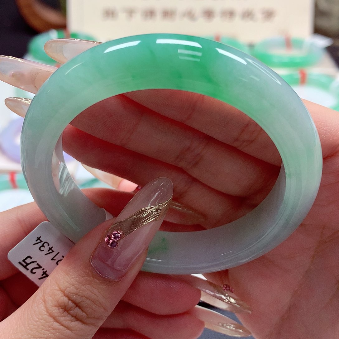 翡翠手镯未镶嵌22（35号）