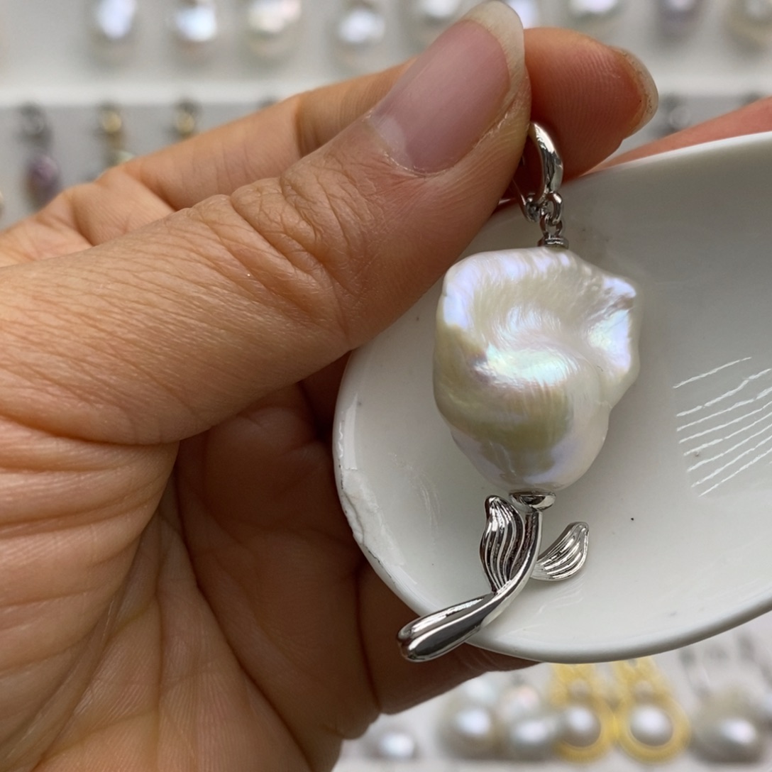 颈饰未镶嵌淡水珍珠