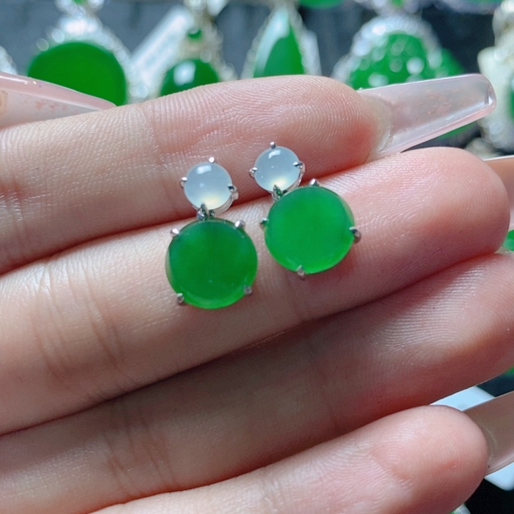 翡翠颈饰18K金镶嵌