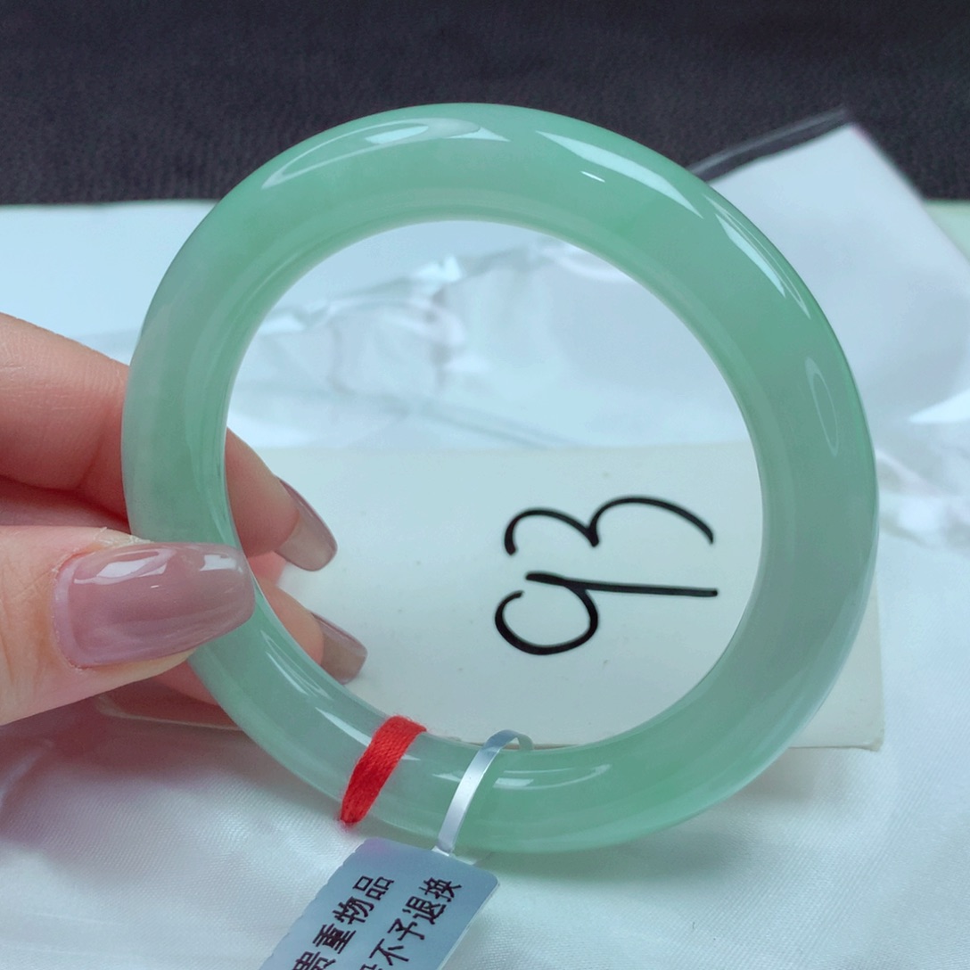 翡翠手镯未镶嵌手镯56