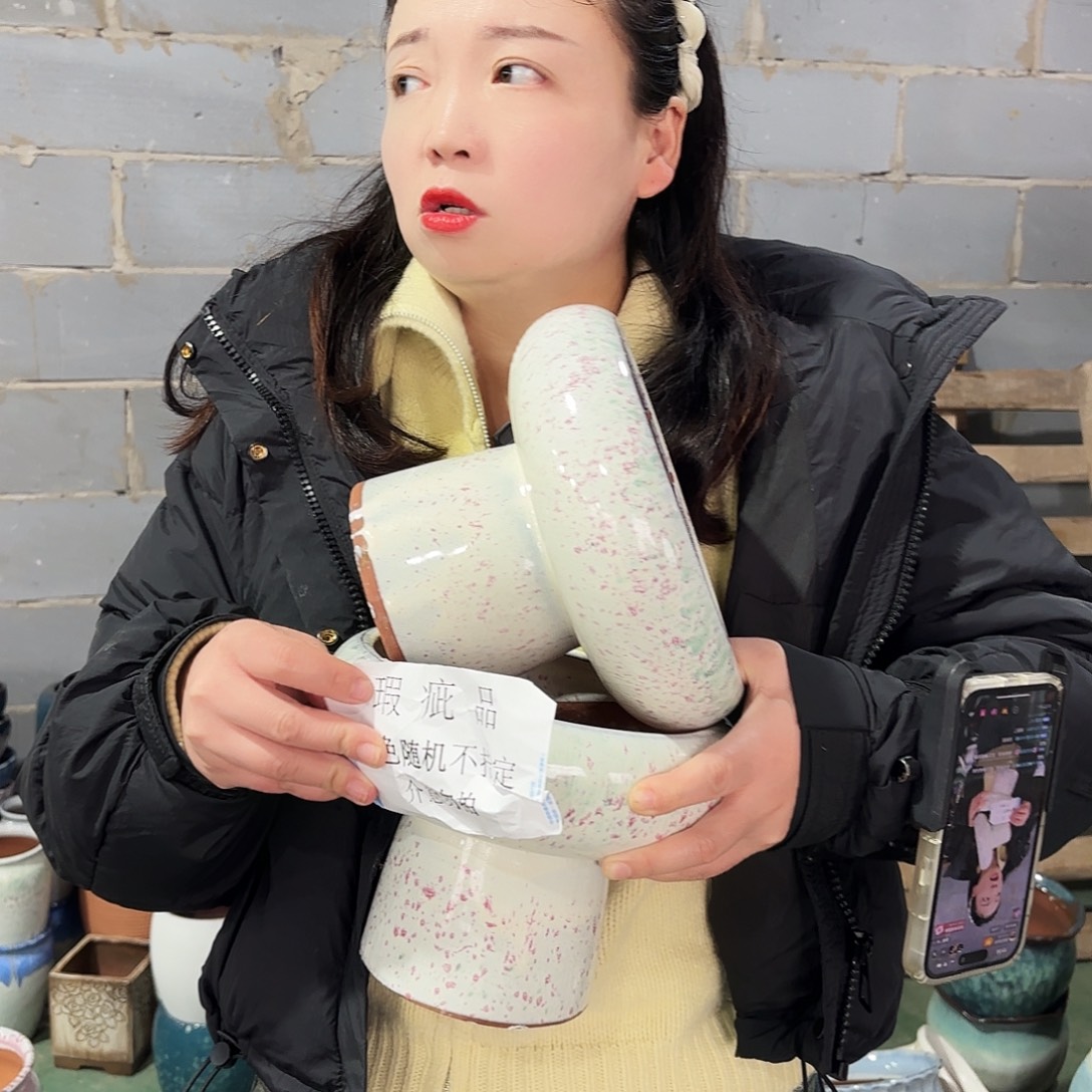 瑕疵两个高16/19红陶