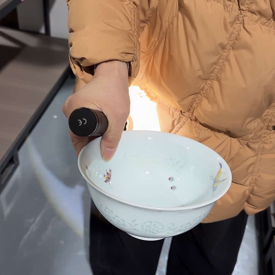 景德镇陶瓷蝴蝶玲珑面碗两个