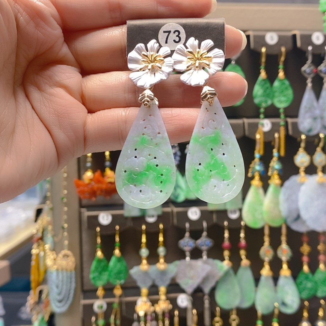 未镶嵌翡翠耳饰翡翠