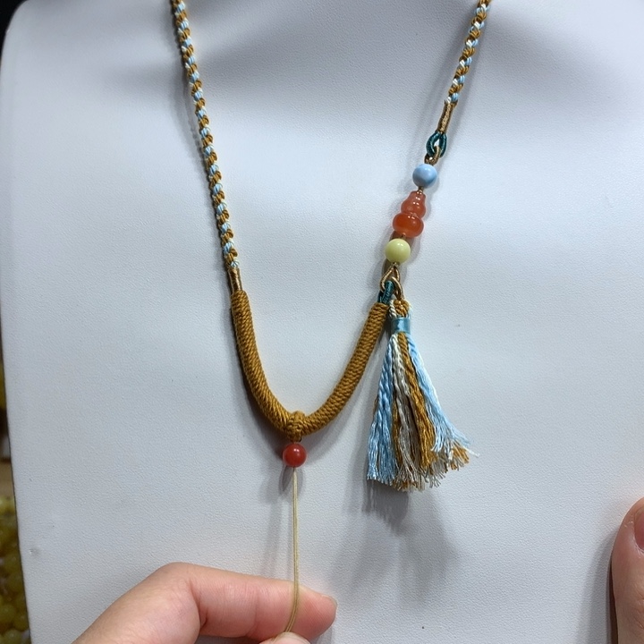 蜜蜡未镶嵌颈饰特价