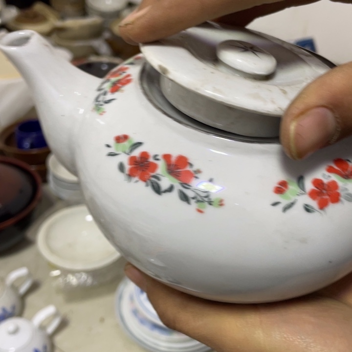 问***.其他盘子碗摆件都有