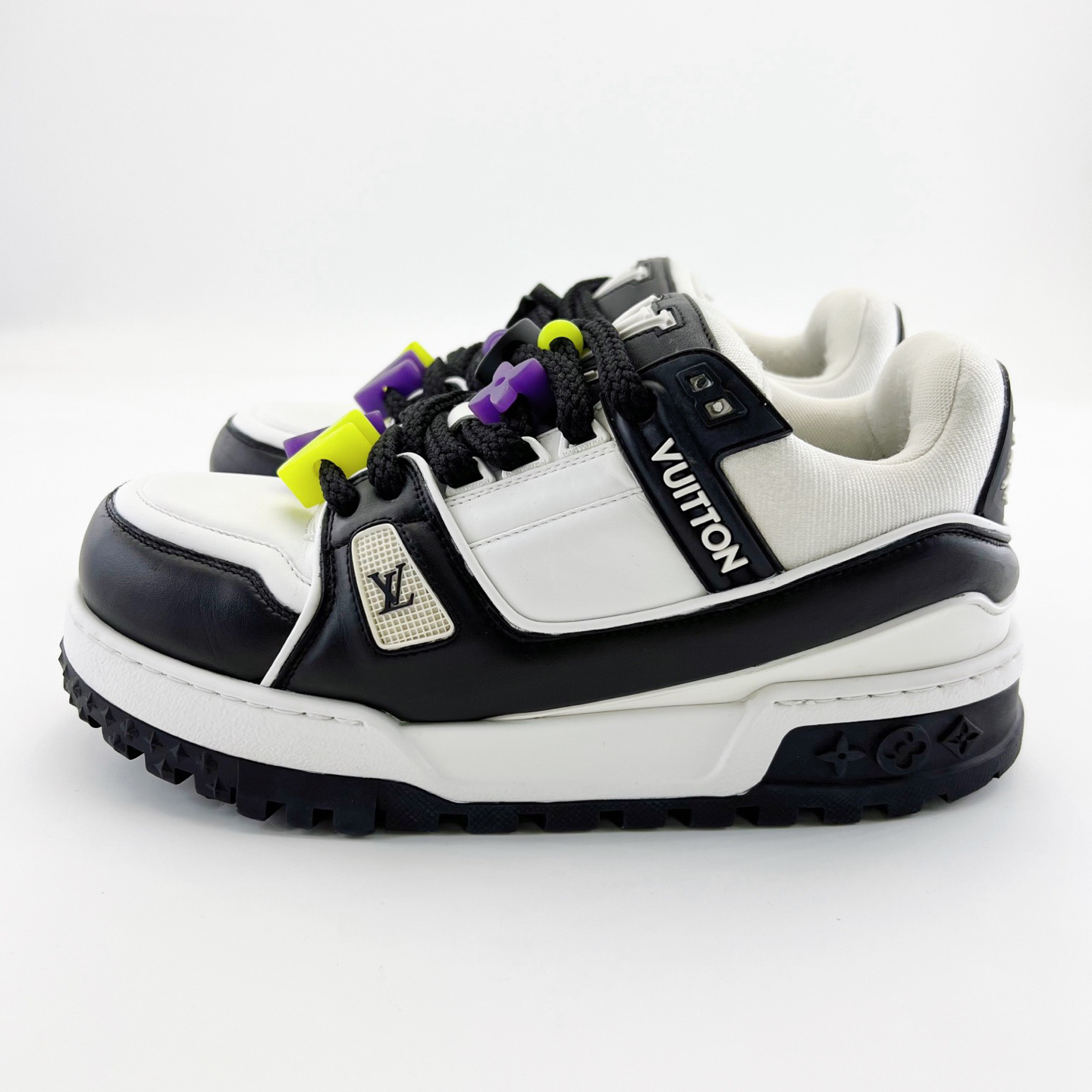 95新 LouisVuitton/路易威登 41码/黑白拼色厚底板鞋/15975923