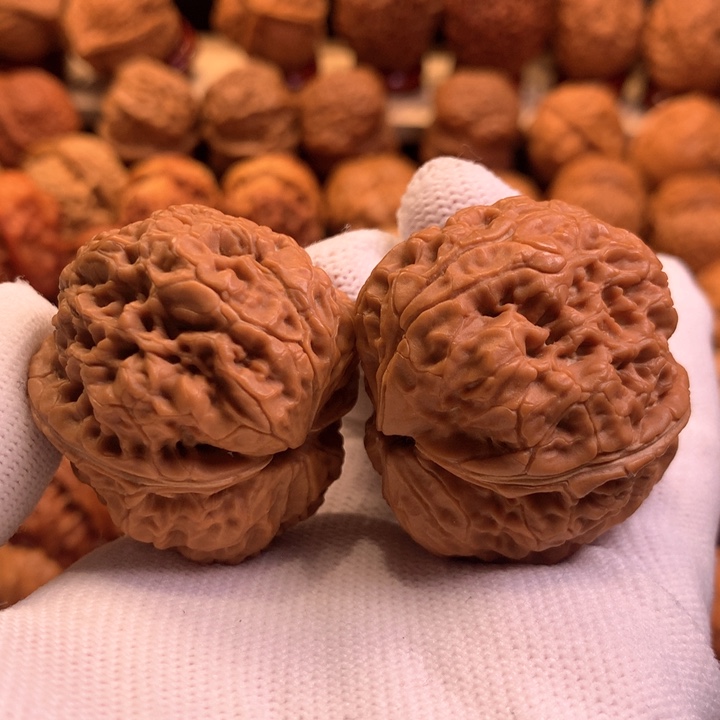 文玩核桃吊坠24哦哦哦哦