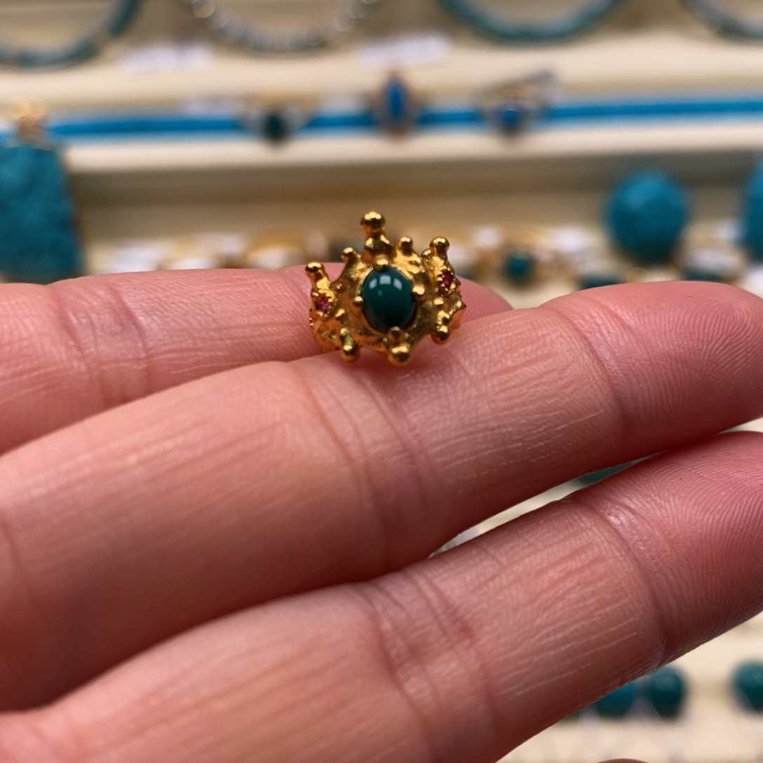 绿松石18K金镶嵌珠宝奇石皇冠卡环搭配8.2-9.2串