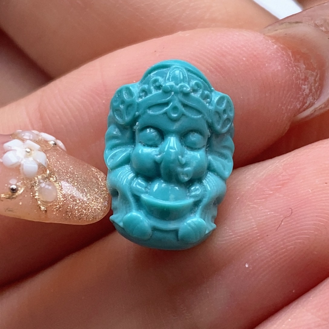 绿松石颈饰未镶嵌