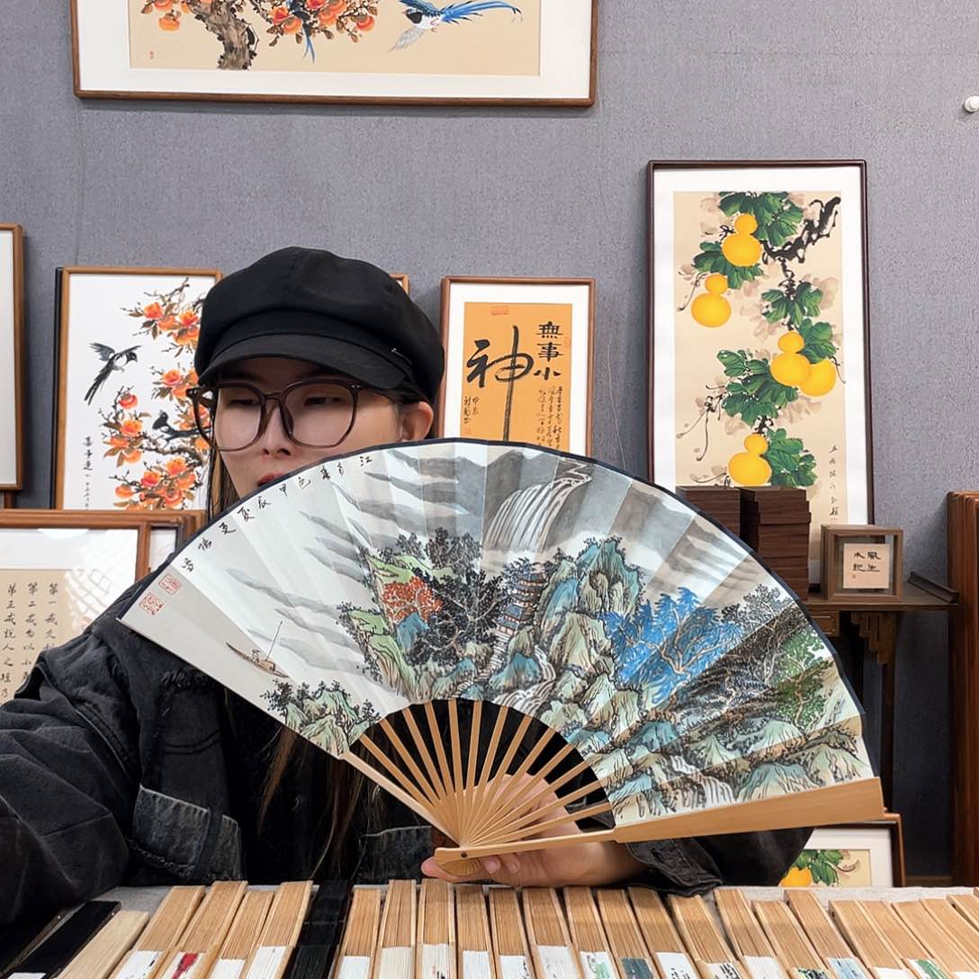 国画10寸玉竹-纯手绘-文玩扇骨（默认粘好）