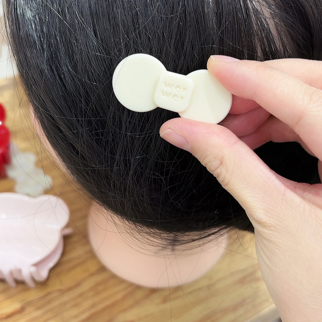 皮质铁合金小号奶黄蝴蝶结