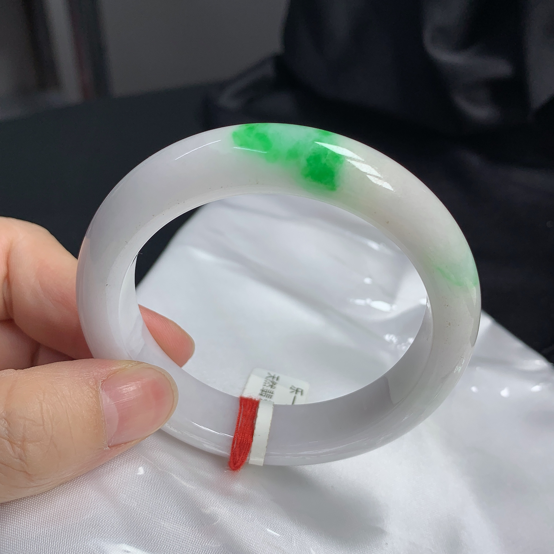 56阳绿正圈缅甸天然翡翠A货手镯少女时尚百搭妈妈平安玉镯有微纹