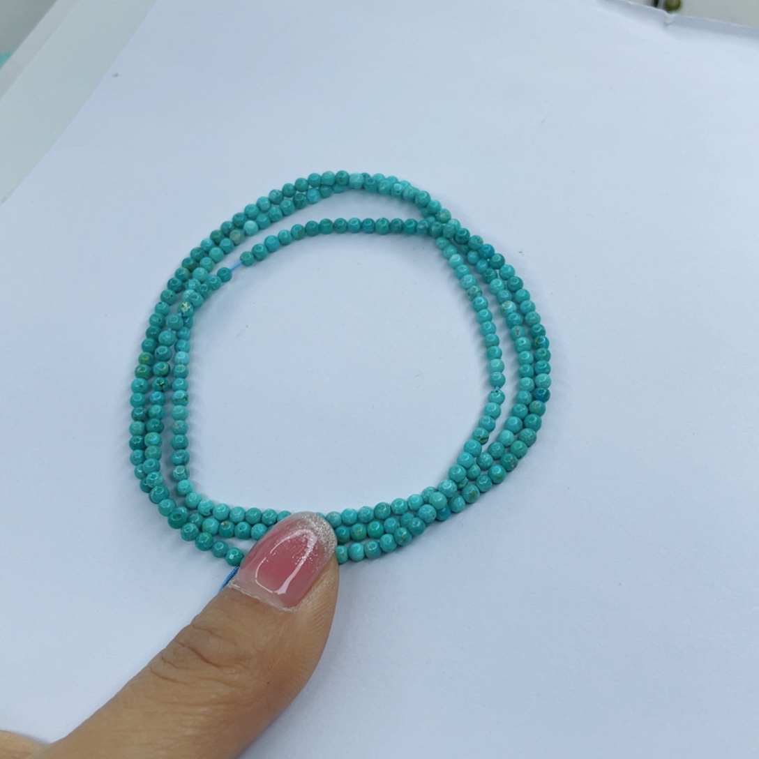 绿松石颈饰未镶嵌