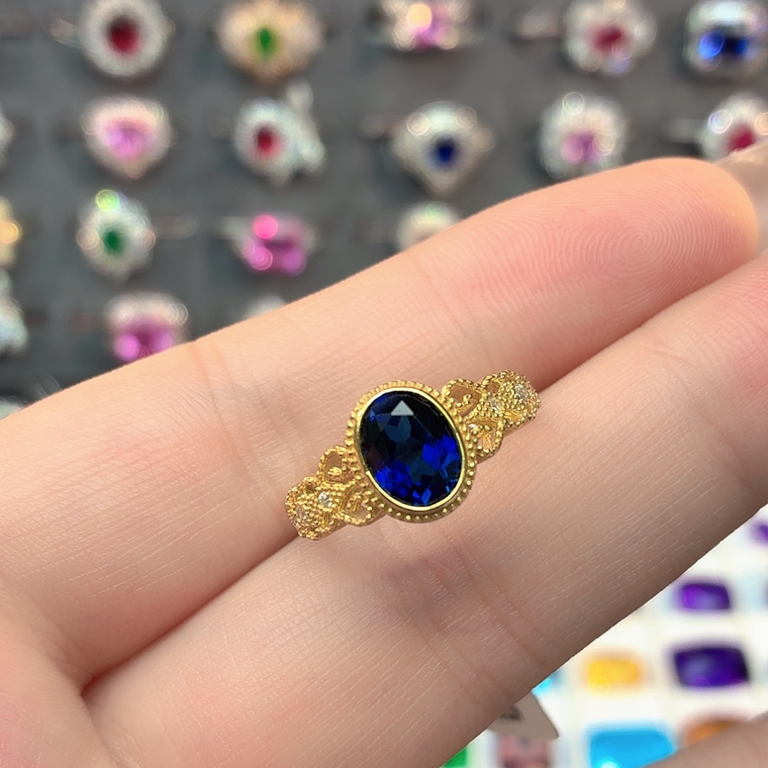 925银培育皇家蓝色宝石