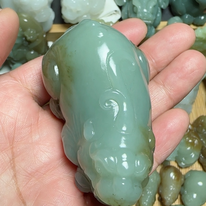 和田玉把件未镶嵌雪**松