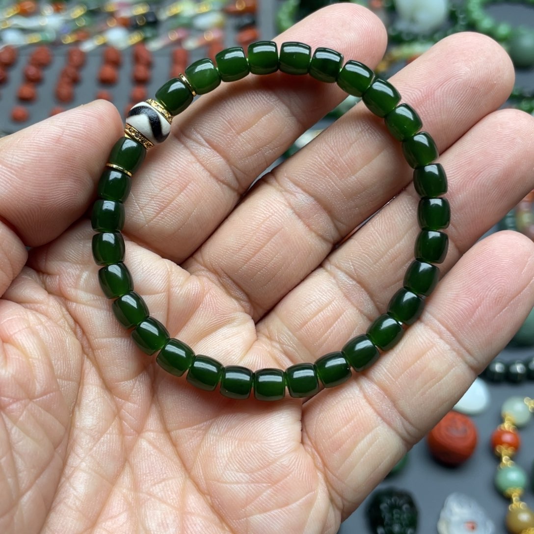和田玉未镶嵌颈饰7*6mm