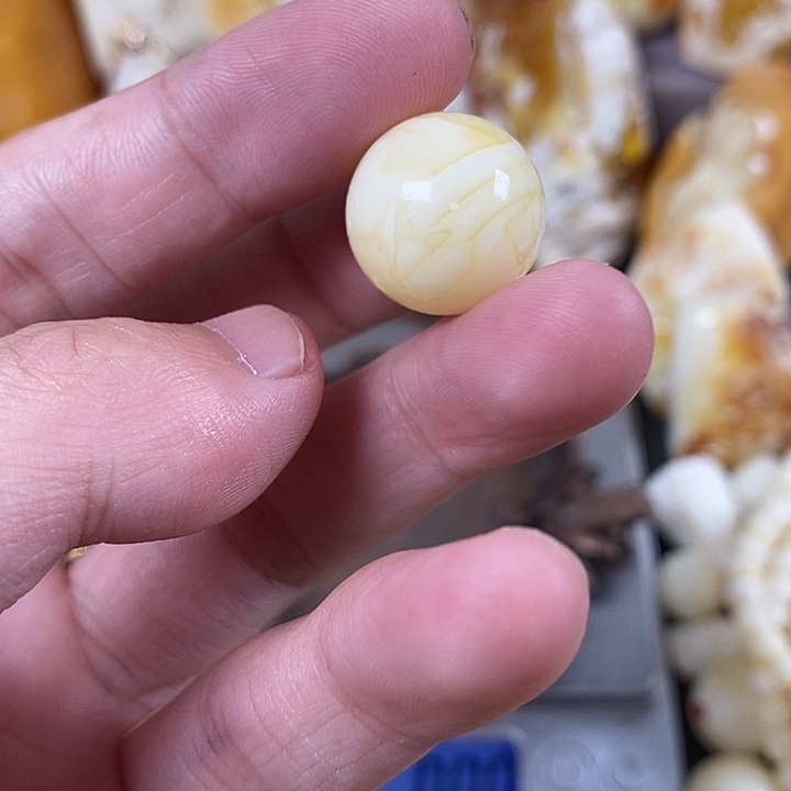 未镶嵌琥珀裸石我