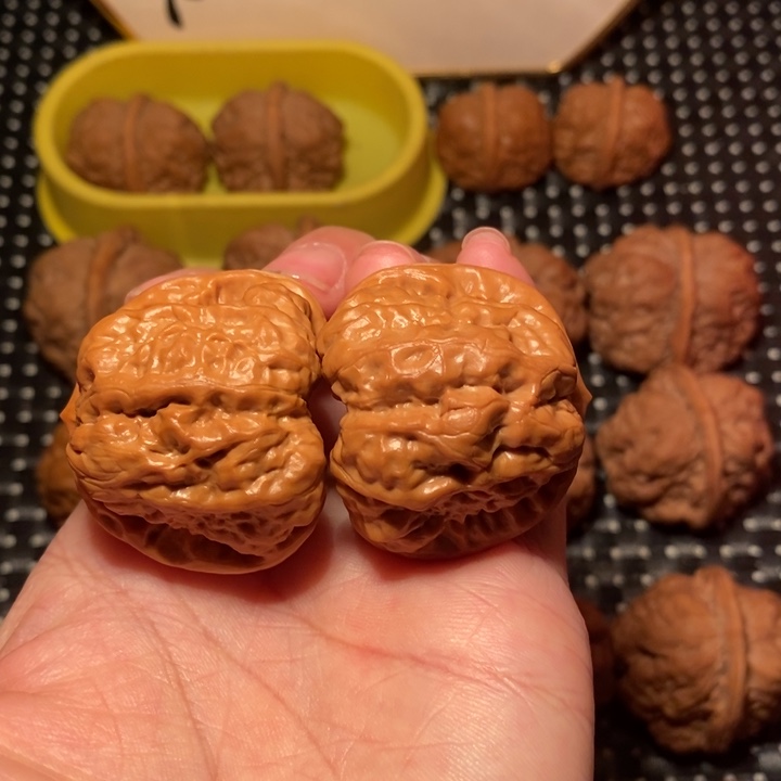 文玩核桃把件四开背八腿