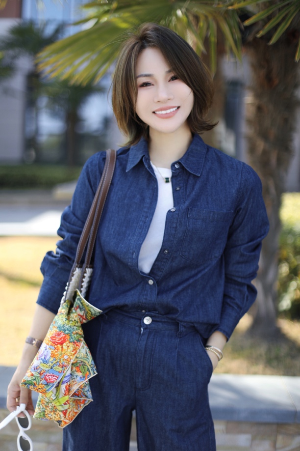 【荣姐精选】深蓝单口袋牛仔衬衣