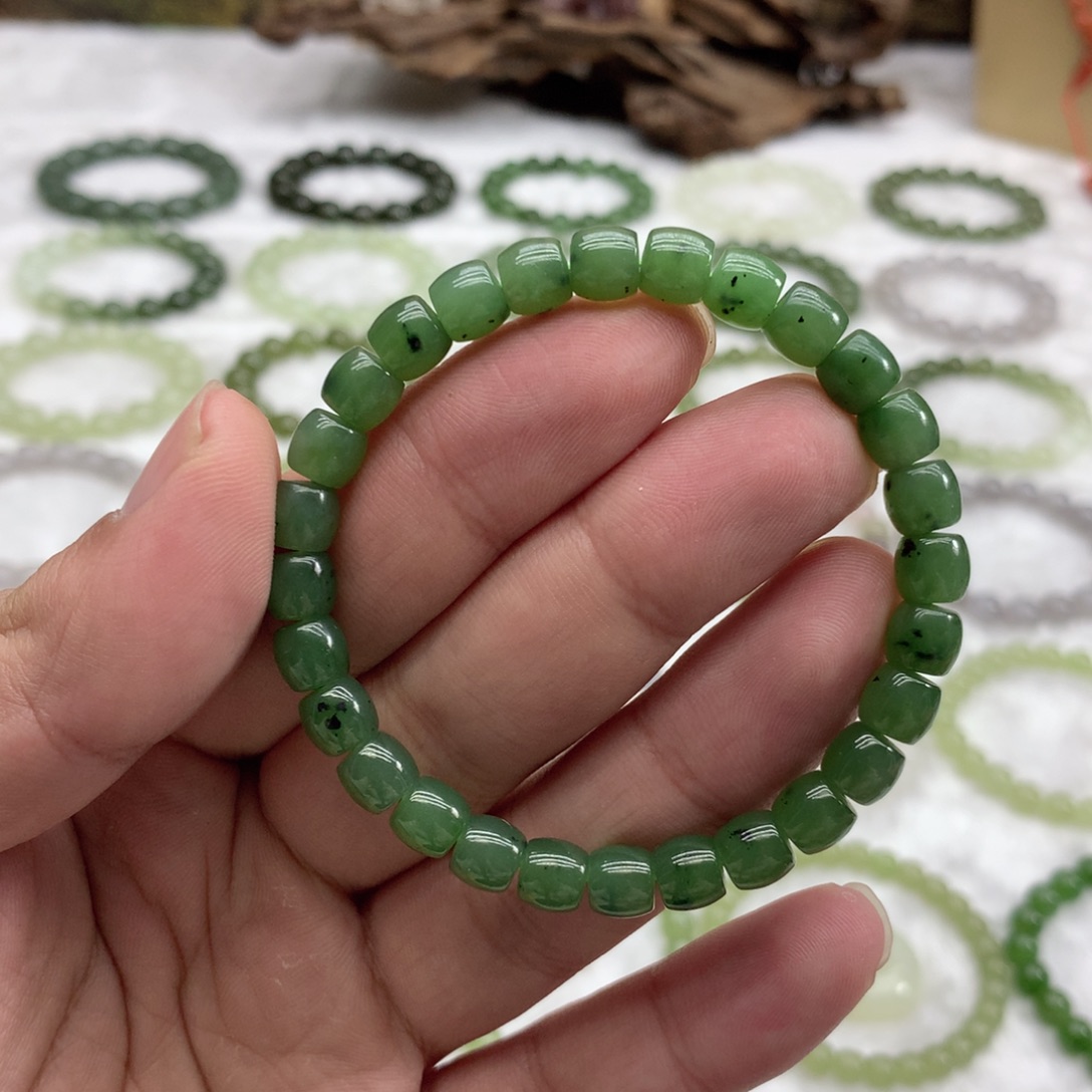 和田玉未镶嵌手串（直切猕猴桃碧玉7）