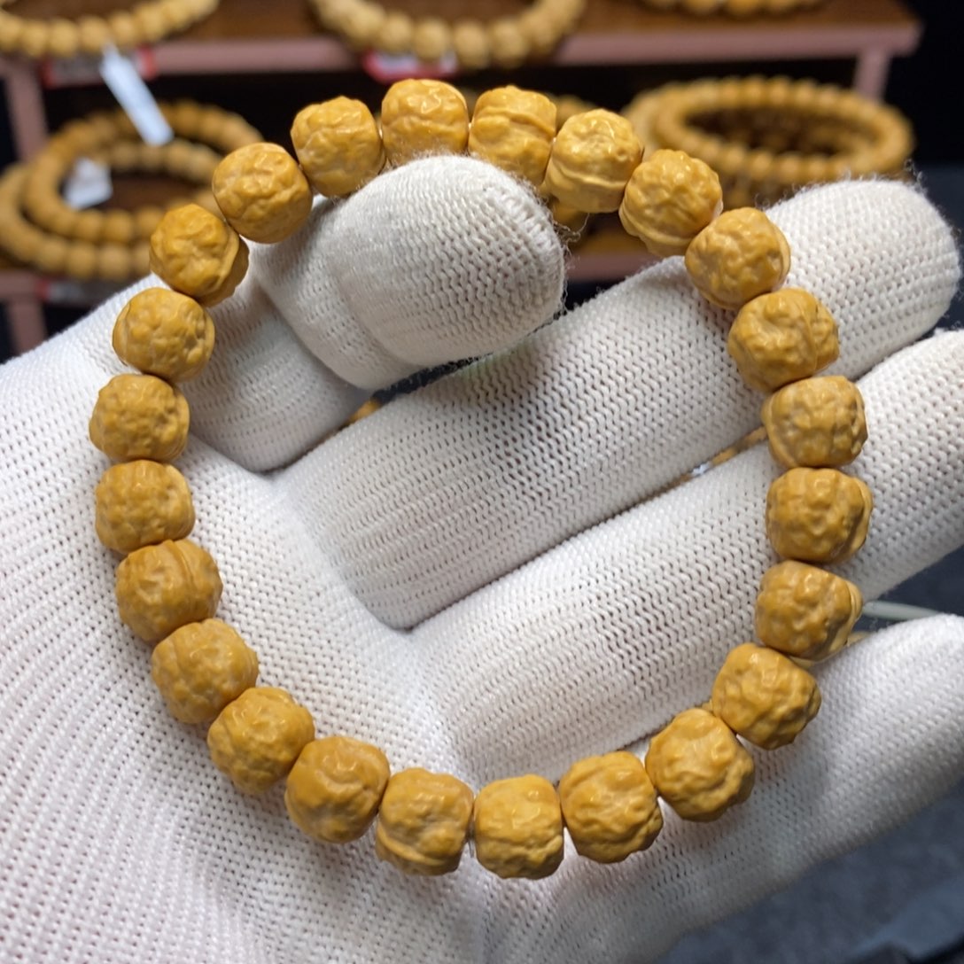 凯***选文玩核桃吊坠蛤蟆