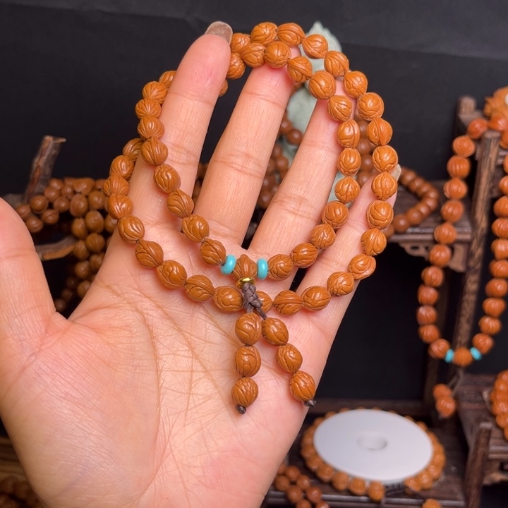 来***宝桃核吊坠小龙纹手持