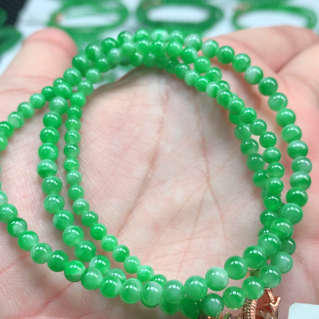 翡翠手链未镶嵌翡翠