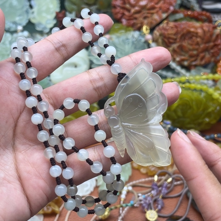 未镶嵌蛇纹石玉项链