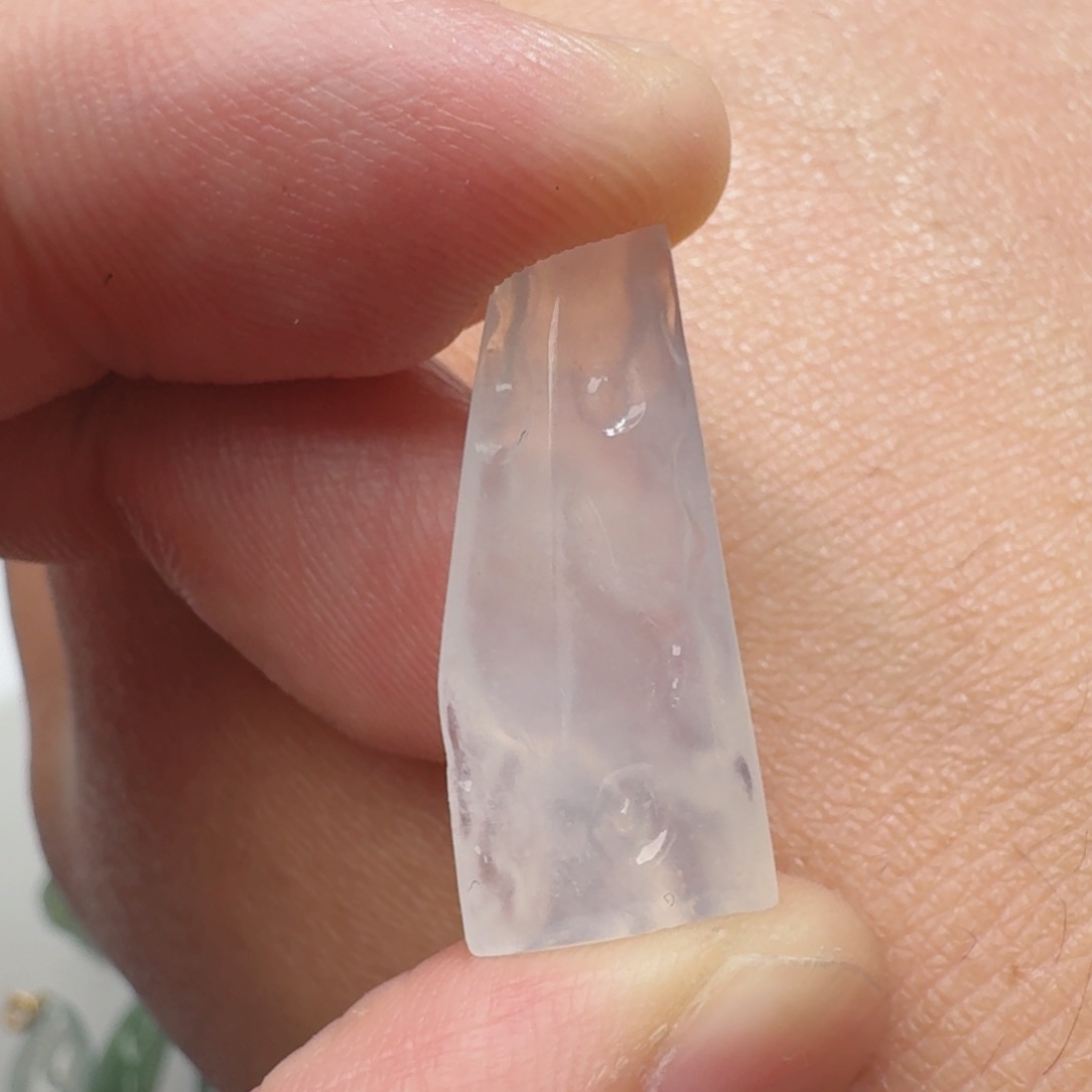 翡翠颈饰未镶嵌天然缅甸翡翠A货随形吊坠