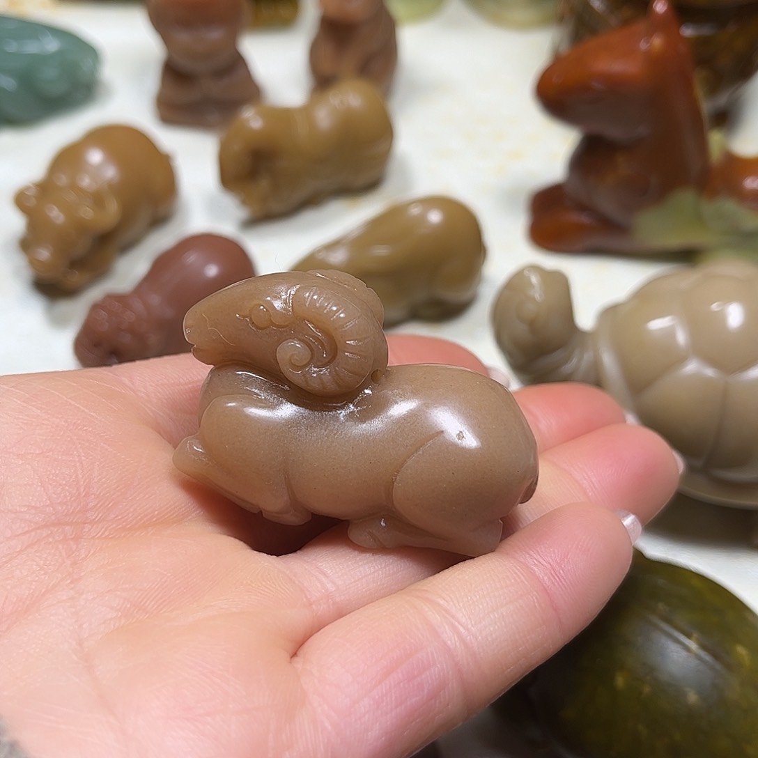 白玉菩提吊坠白玉菩提吊坠