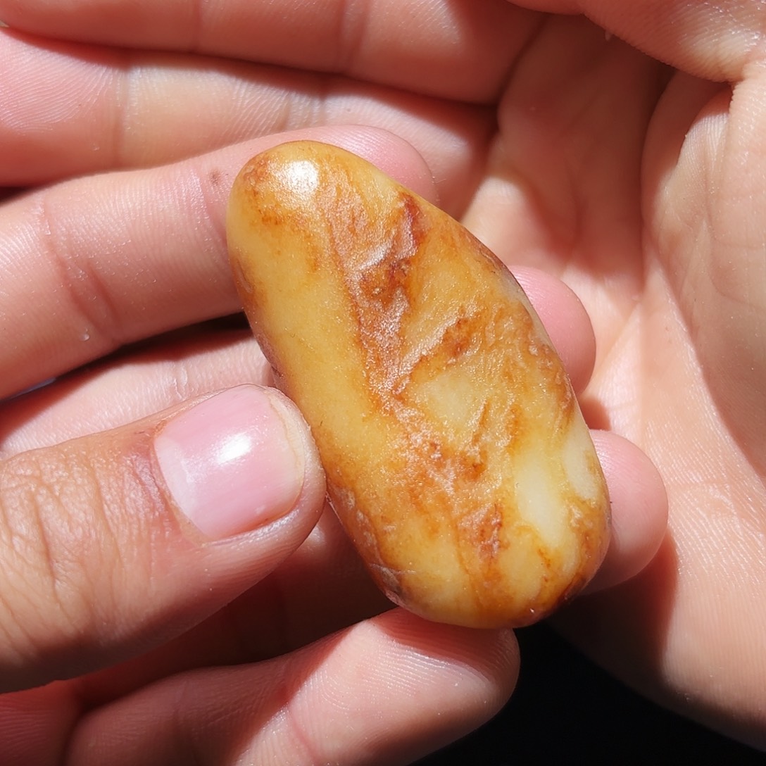 和田玉未镶嵌珠宝奇石