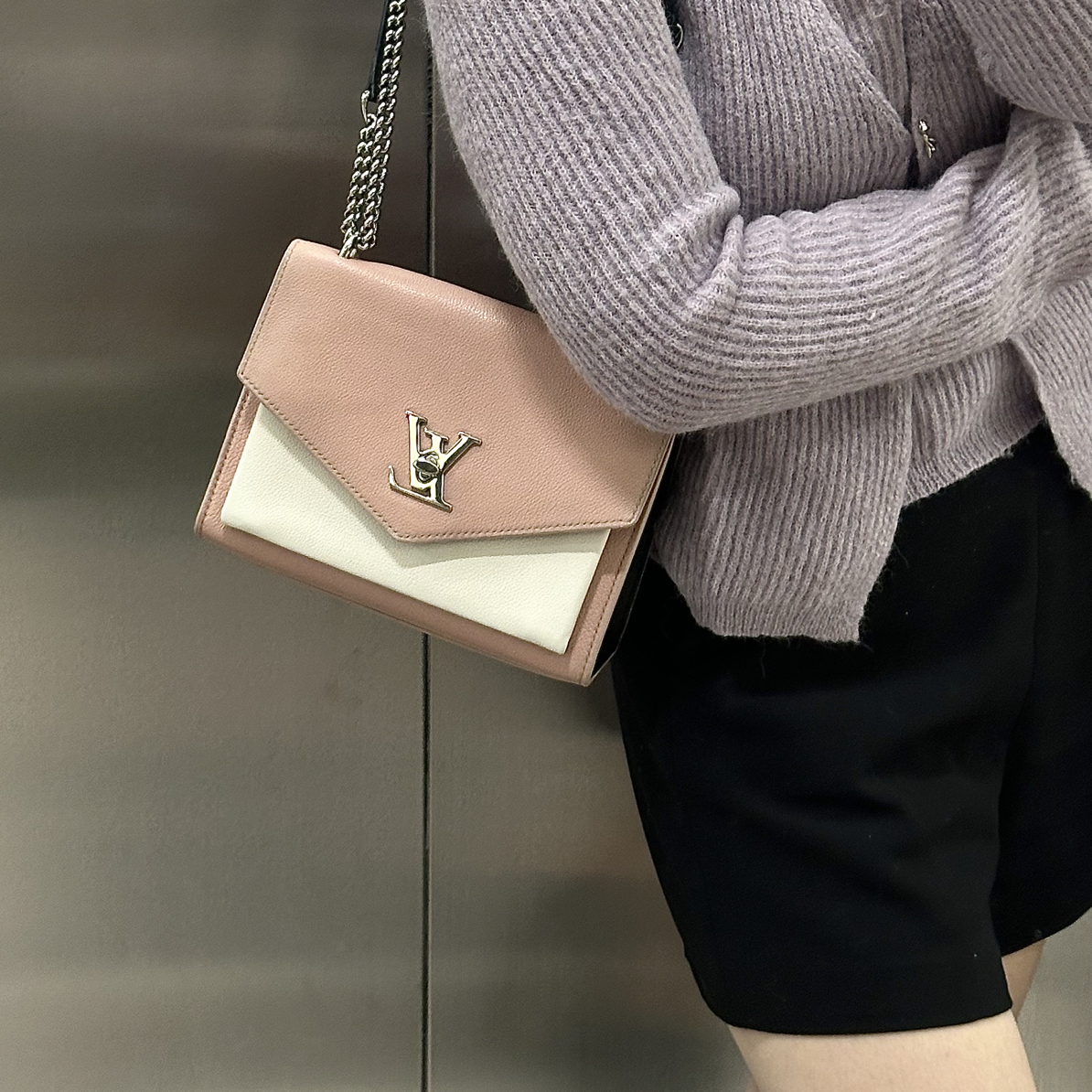 95新 LouisVuitton/路易威登 粉色拼白信封邮差单肩斜跨包