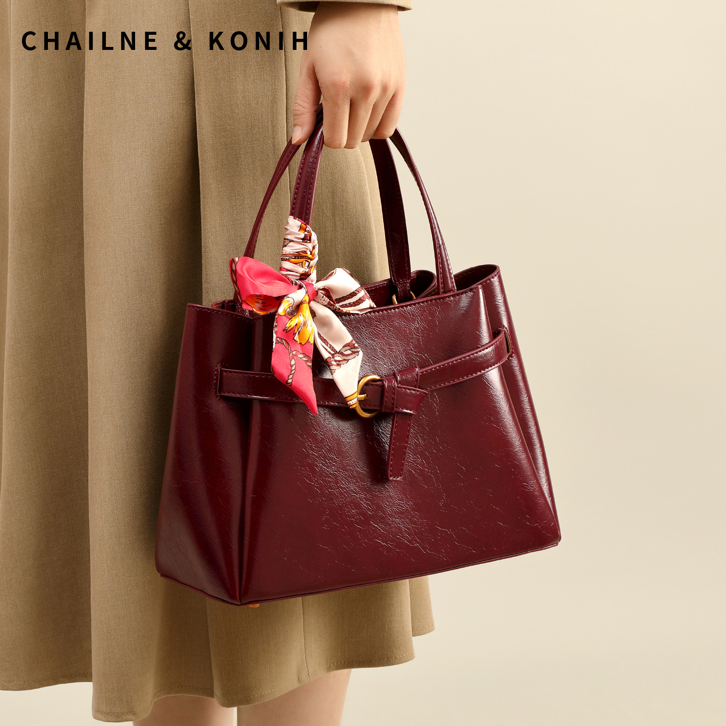 红色中年女士婚宴包2025新款通勤手提包喜妈妈婆婆结婚包日常可用