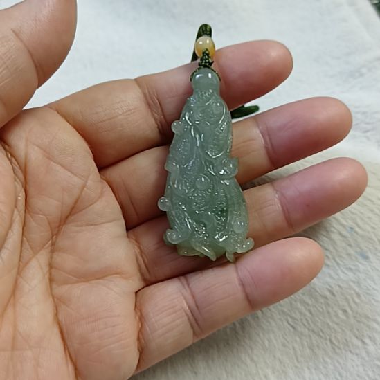 翡翠颈饰未镶嵌8****n翡翠颈饰末镶嵌