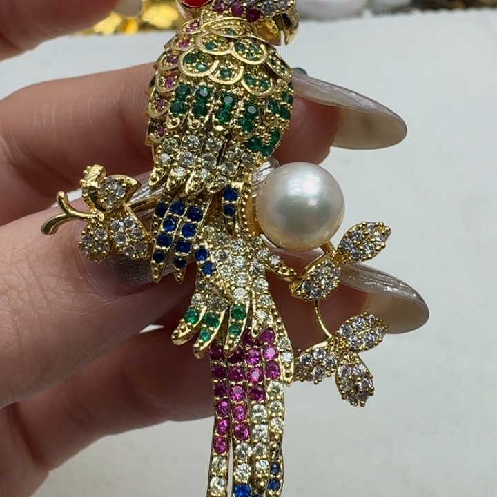 未镶嵌海水珍珠胸饰