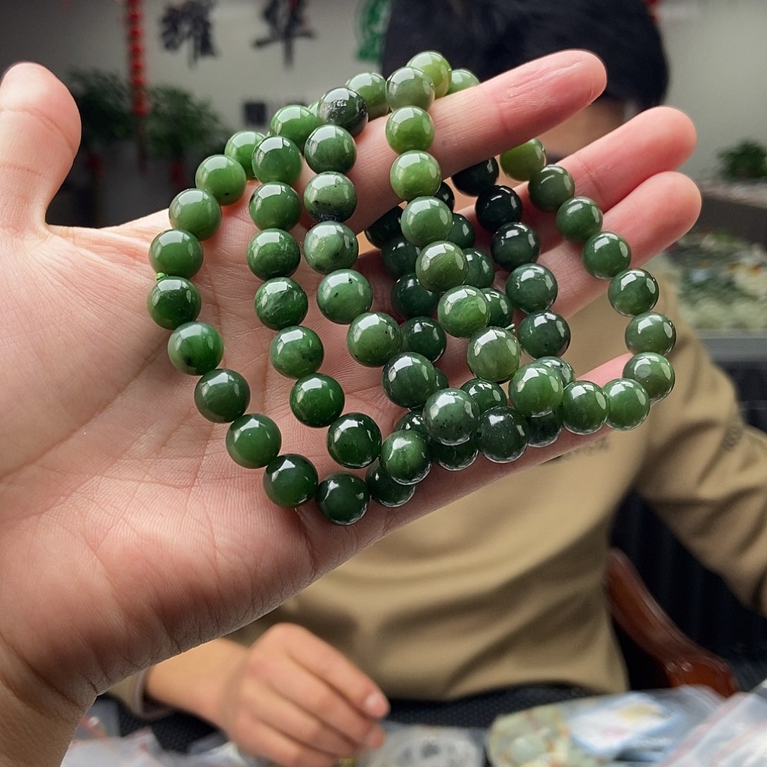 和田玉颜色多样性发拍一发一未镶嵌