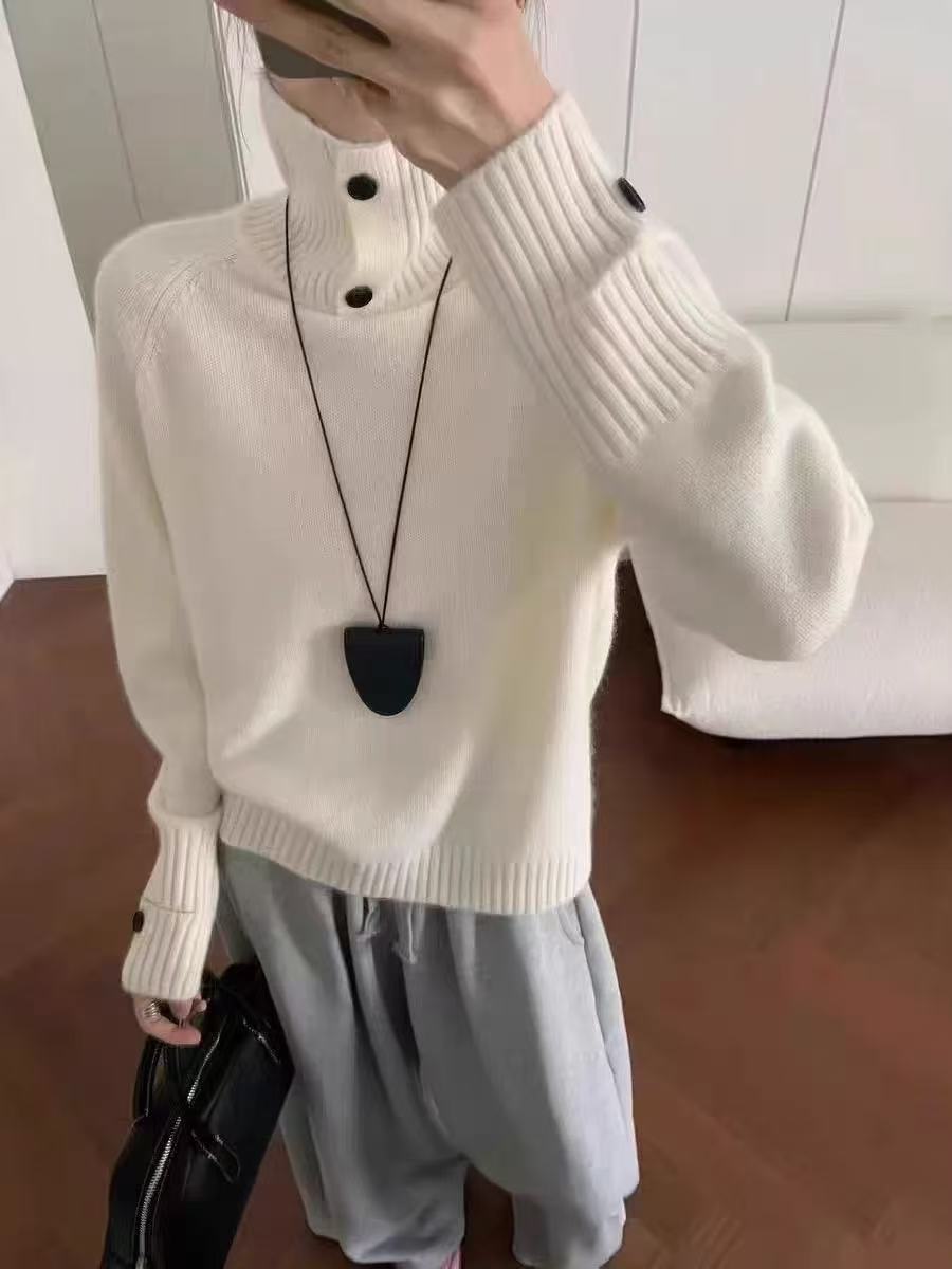 2402-3-CQ白色新款高领2粒扣针织上衣（80-135）