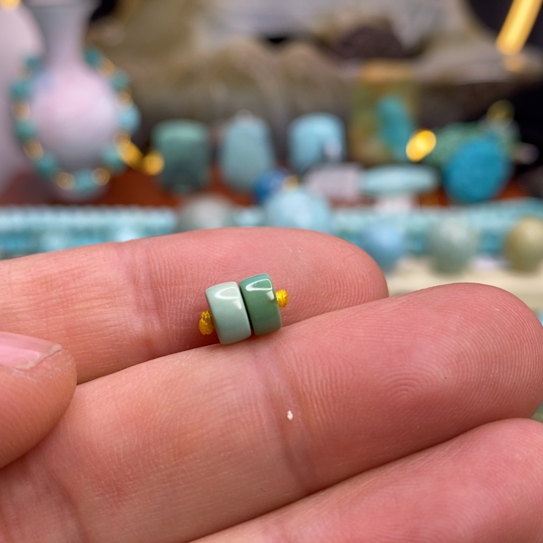 绿松石未镶嵌珠宝奇石6.3×6.8