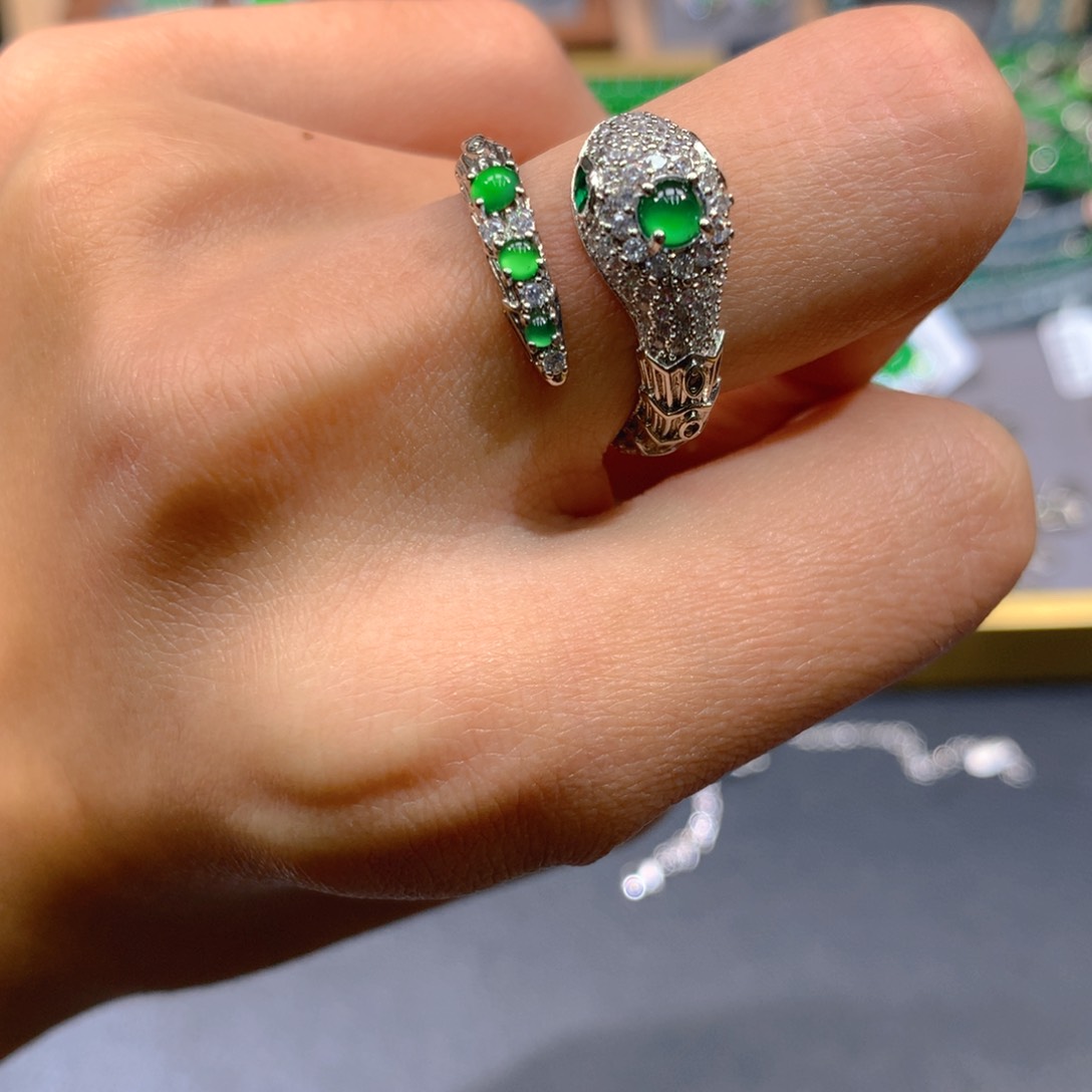 翡翠戒指未镶嵌天然翡翠