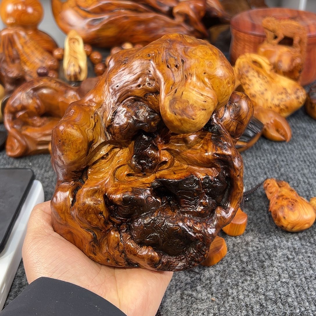 天***子柏木太行崖柏精品摆件，蚂蚁腿榴花